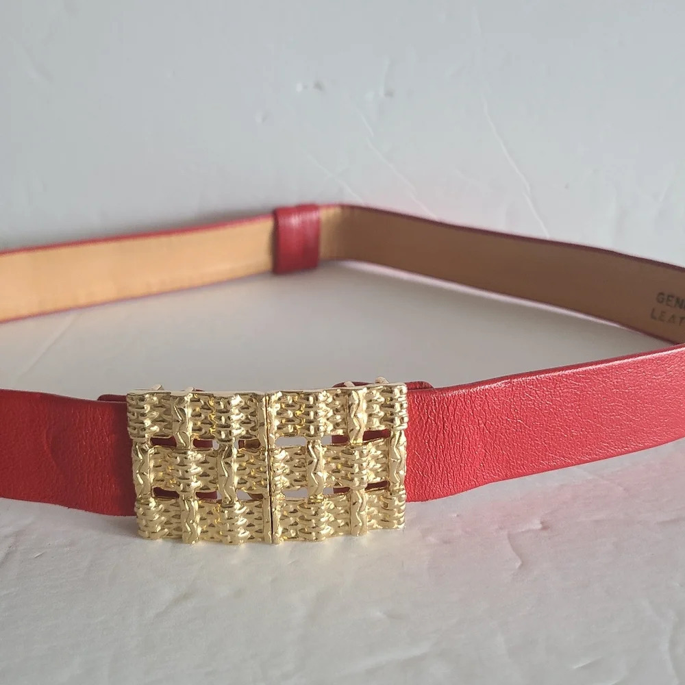 Vintage Red genuine leather women's belt with gold buckle 30 in. - Picture 2 of 7